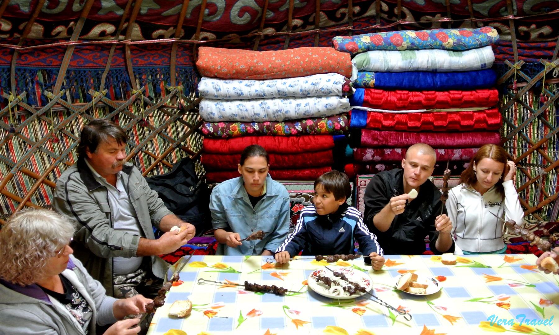 12_юрта_обед_барскоон