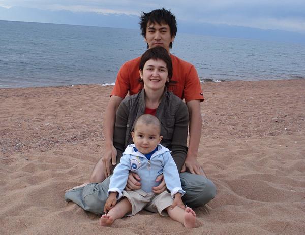 посетители Рудковская Анастасия, Алимджан, Тимурка, Алматы, 3 августа 2008 г. посетили частный сектор на иссык-куле