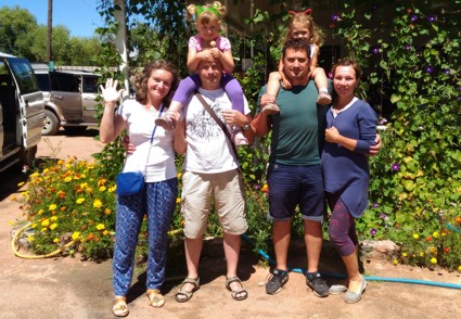 туристы Олейниковы Олег, Дарья, Алена, Евгений, Анастасия, Светлана Егошина, Ст.-Петербург, РФ, 1 августа 2016 г. посетили частный сектор на иссык-куле