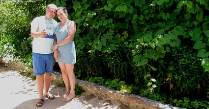 туристы Алексей, Елена, Бишкек, КР, 10 июля 2018 г.  - выбрали южный берег Иссык-Куля