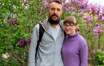 туристы Эндре Дэвид, Мария Мозгова, Румыния, 17 мая 2018 г. посетили частный сектор на иссык-куле