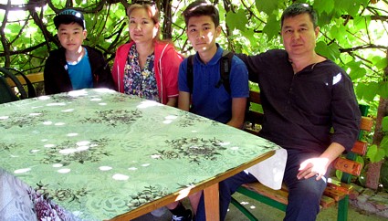 посетители семья Абдикаримовых, Астана, КЗ, 5 августа 2018 г.  - отдыхали у Веры на Иссык-Куле